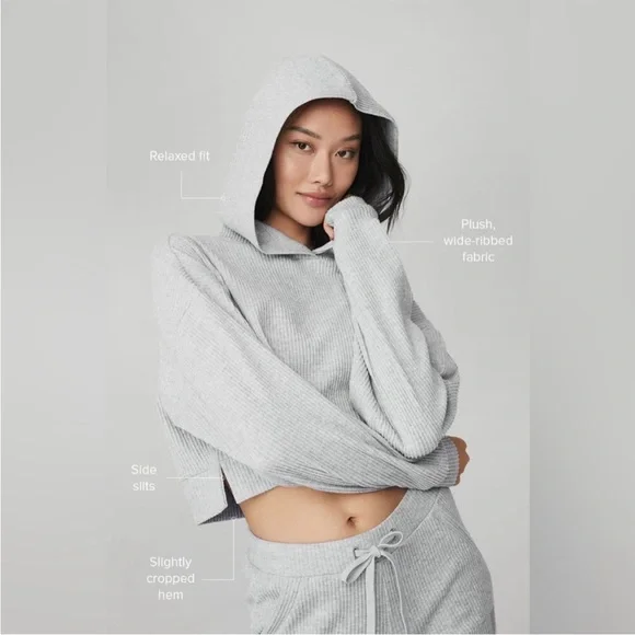Alo Yoga Muse Set - Hoodie & Sweatpants - Athletic Heather Grey - Medium - Picture 3 of 9